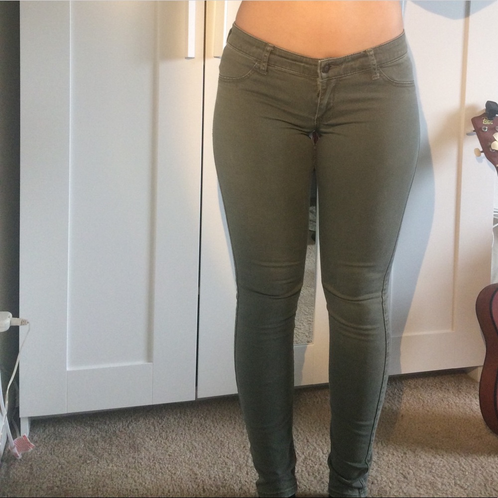Hollister Army green skinny jeans